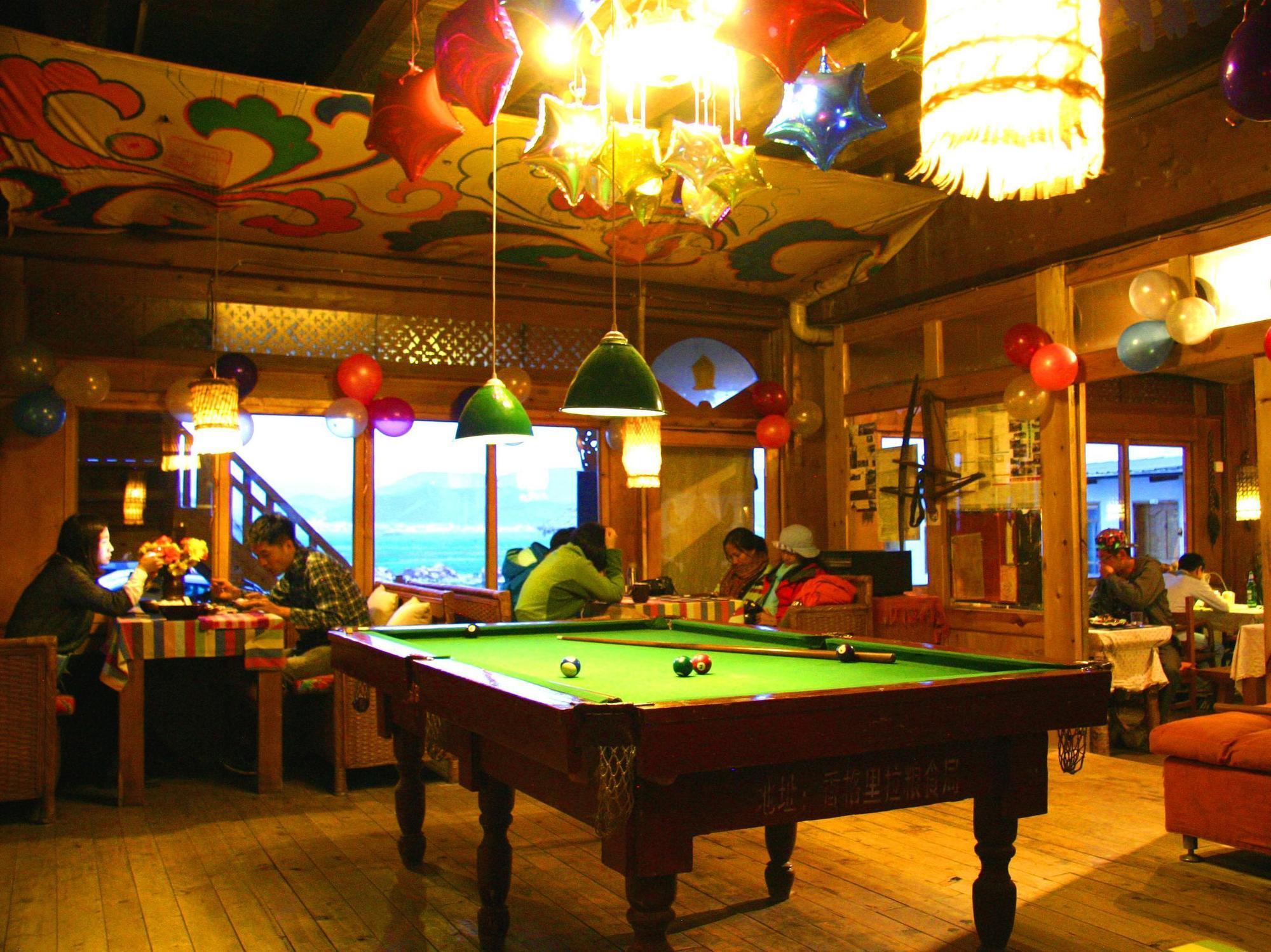 Shangri-La Lao Shay Youth Hostel Eksteriør bilde