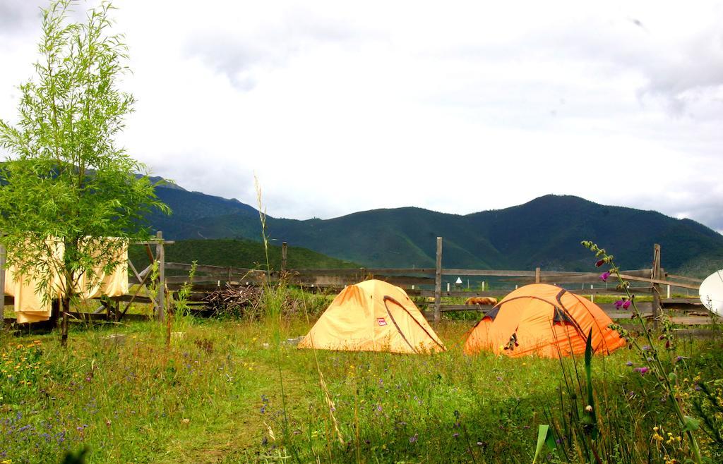 Shangri-La Lao Shay Youth Hostel Eksteriør bilde