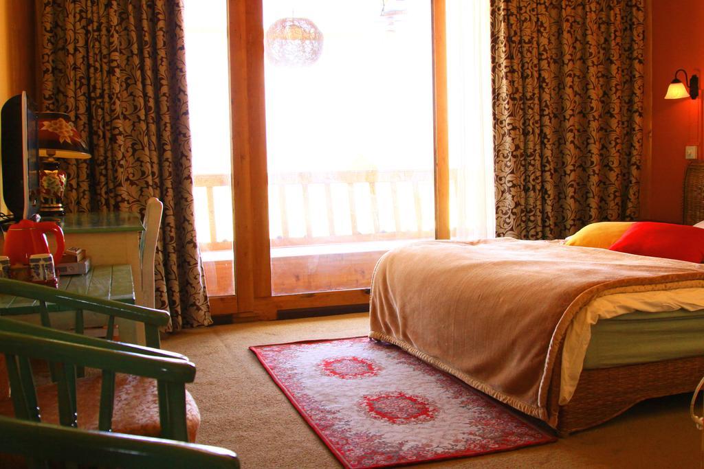 Shangri-La Lao Shay Youth Hostel Eksteriør bilde