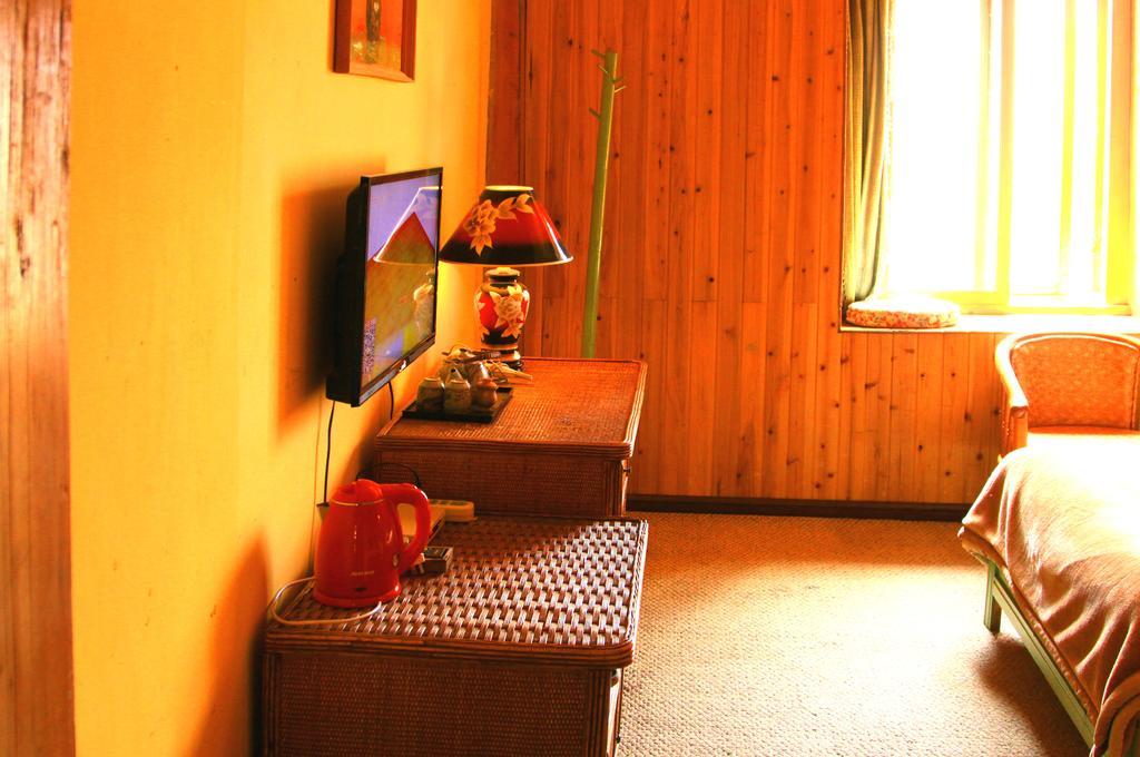 Shangri-La Lao Shay Youth Hostel Eksteriør bilde