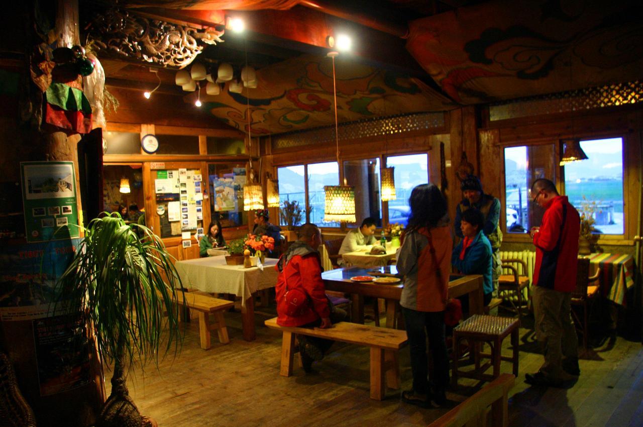 Shangri-La Lao Shay Youth Hostel Eksteriør bilde