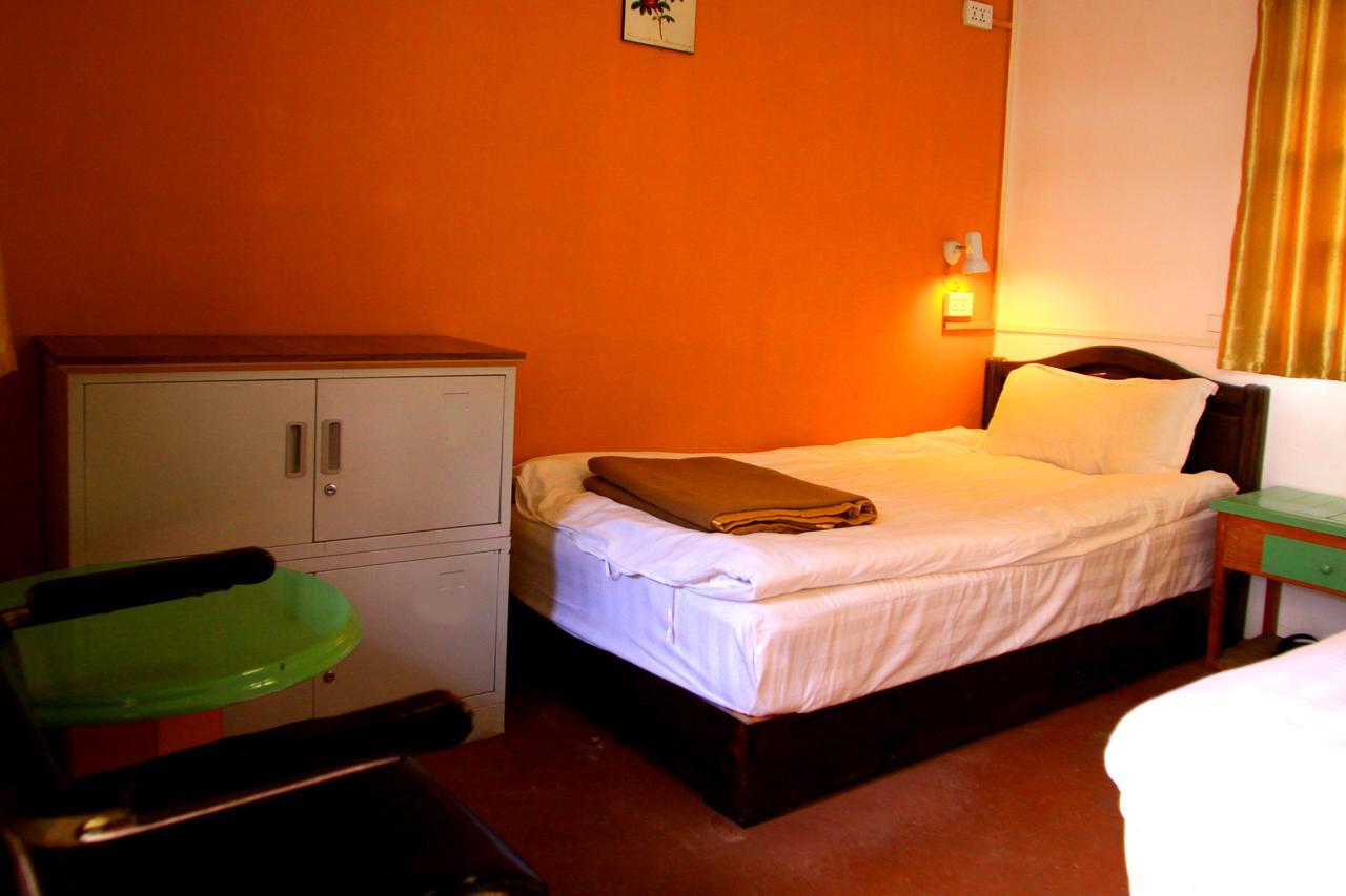 Shangri-La Lao Shay Youth Hostel Eksteriør bilde