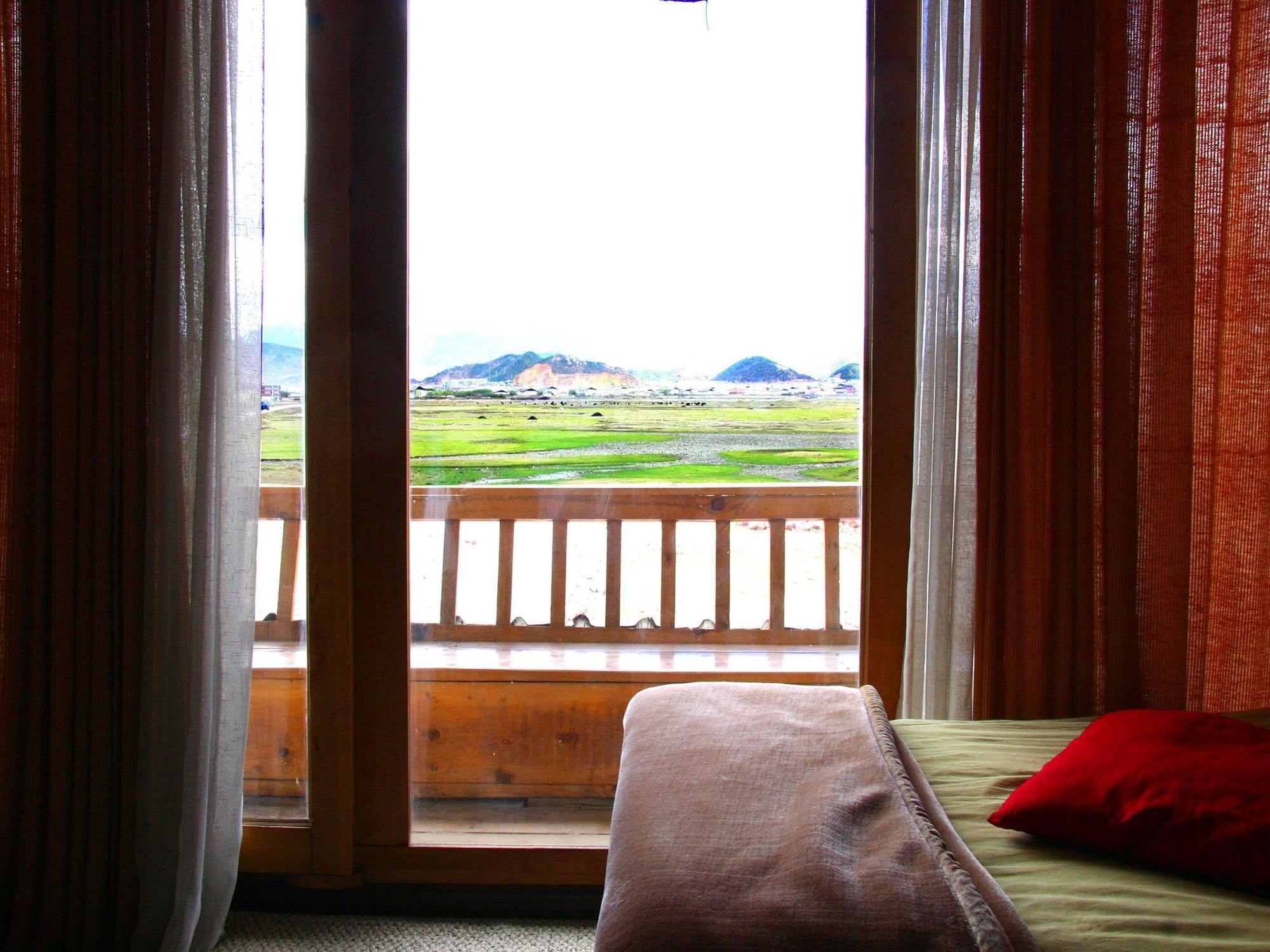 Shangri-La Lao Shay Youth Hostel Eksteriør bilde